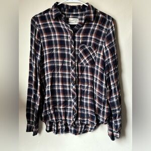 Universal thread lightweight button down